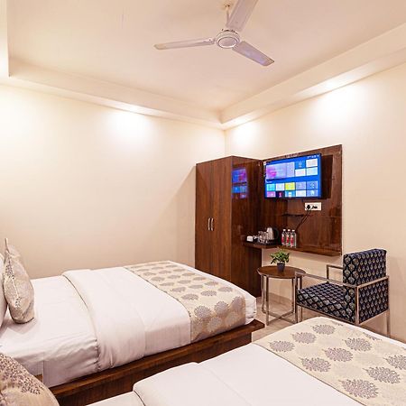 ניו דלהי Hotel Emblem Suites- Near Delhi Airport מראה חיצוני תמונה