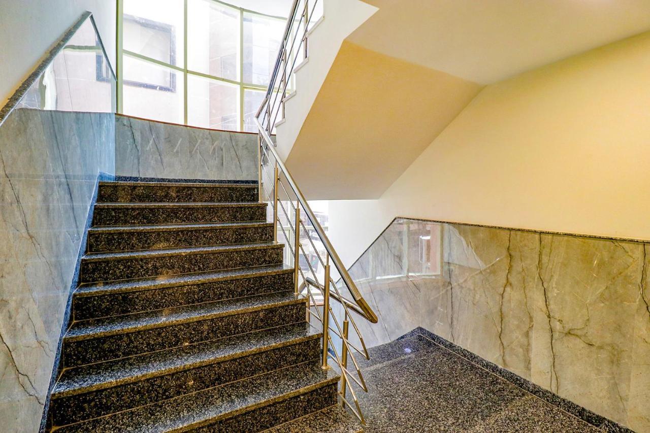 ניו דלהי Hotel Emblem Suites- Near Delhi Airport מראה חיצוני תמונה