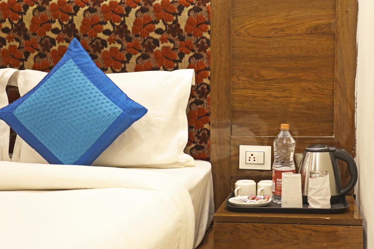 ניו דלהי Hotel Emblem Suites- Near Delhi Airport מראה חיצוני תמונה