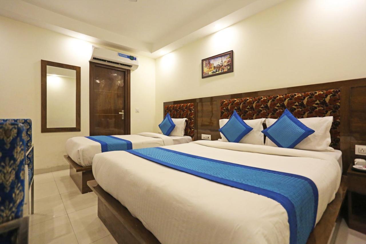 ניו דלהי Hotel Emblem Suites- Near Delhi Airport מראה חיצוני תמונה