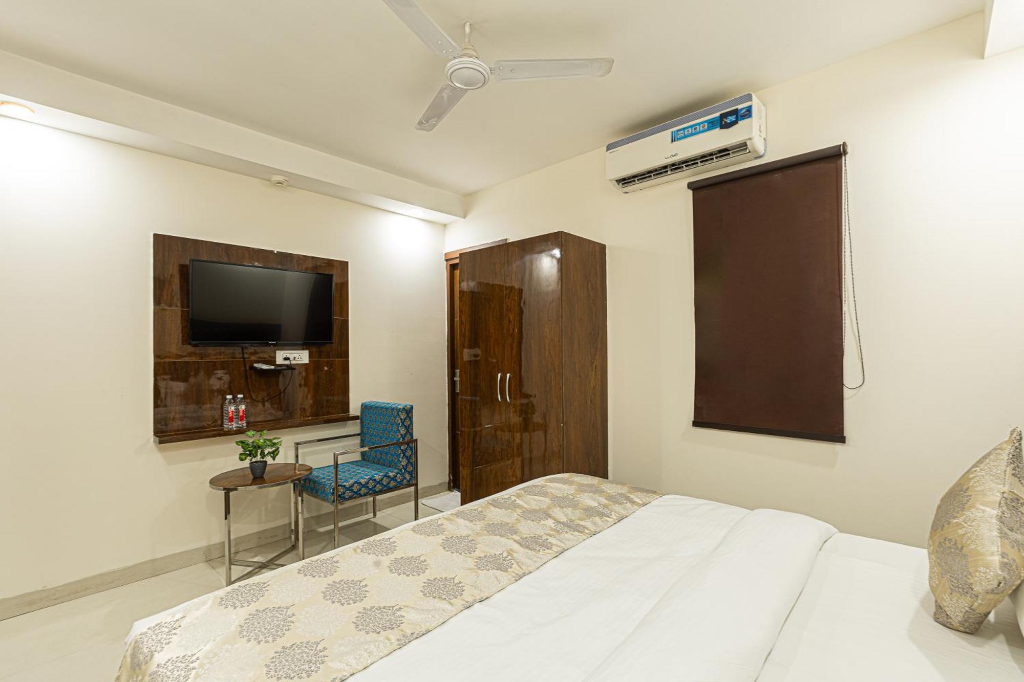 ניו דלהי Hotel Emblem Suites- Near Delhi Airport מראה חיצוני תמונה