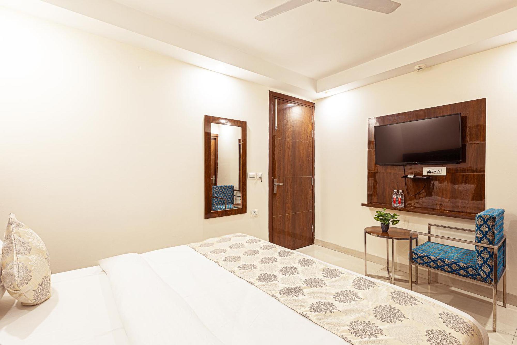 ניו דלהי Hotel Emblem Suites- Near Delhi Airport מראה חיצוני תמונה
